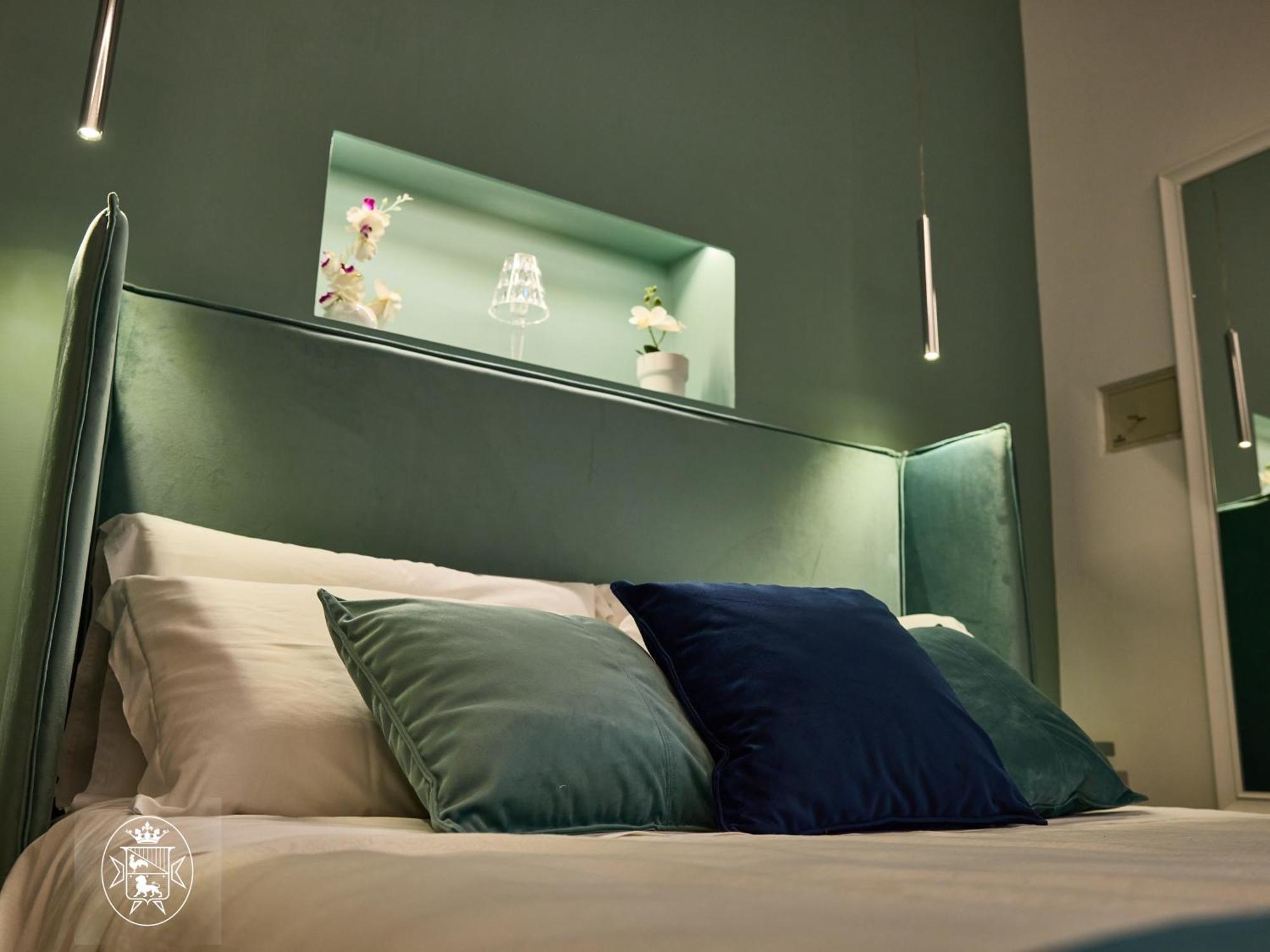 Vista Piazza Dei Martiri Bed & Breakfast Napoli Ngoại thất bức ảnh